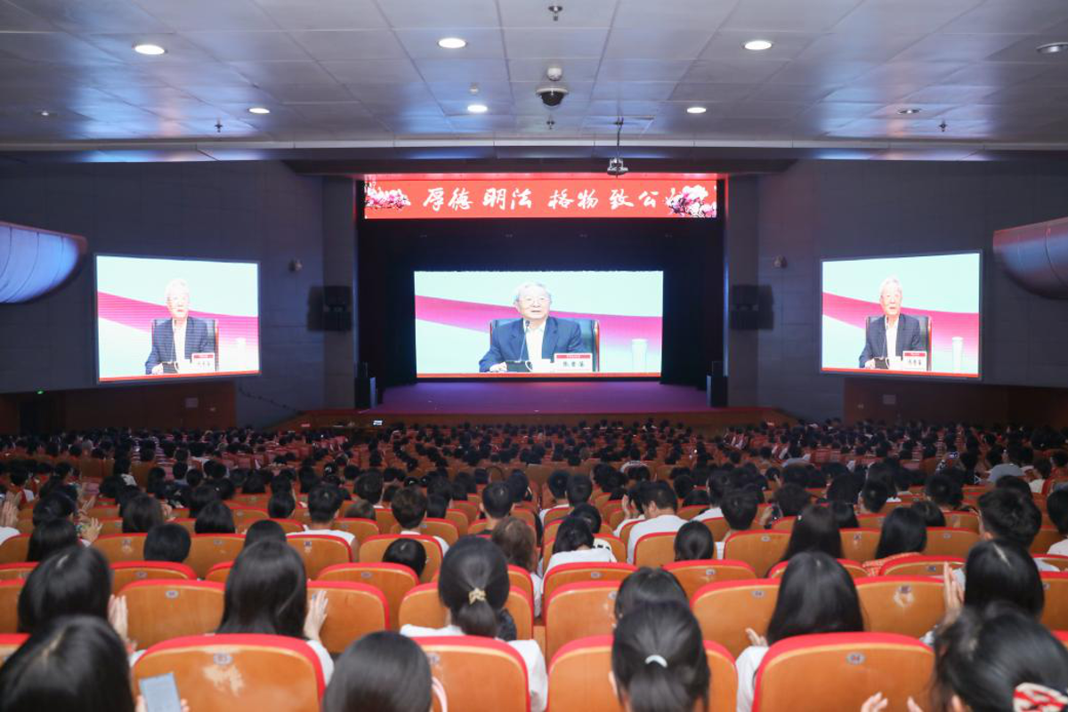 e986df3a-5430-4a84-b912-4d25fed5717a.jpg